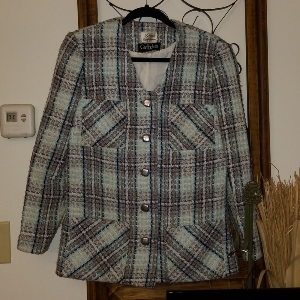 Classic and sophisticated style! Tweed suit, blazer and skirt🌹 - Picture 2 of 8